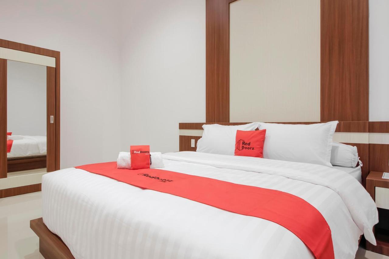 Reddoorz Premium @ Setiabudi Medan Sunggal Екстер'єр фото